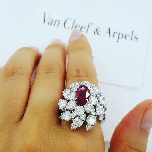 Exquisite Jewelers - Thumbnail