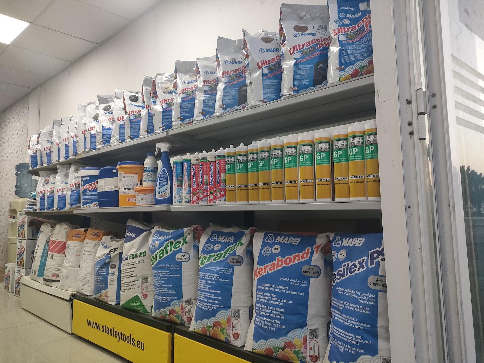 Emirates Ceramic Store - صورة 3