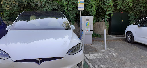 RÉVÉO Charging Station - Thumbnail