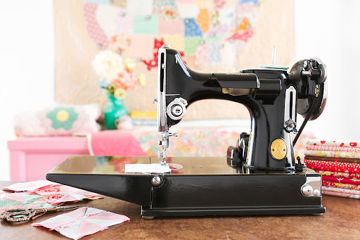 Featherweight Shop - United States