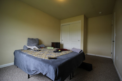 Hilltop Acres Apartment Suites - Thumbnail