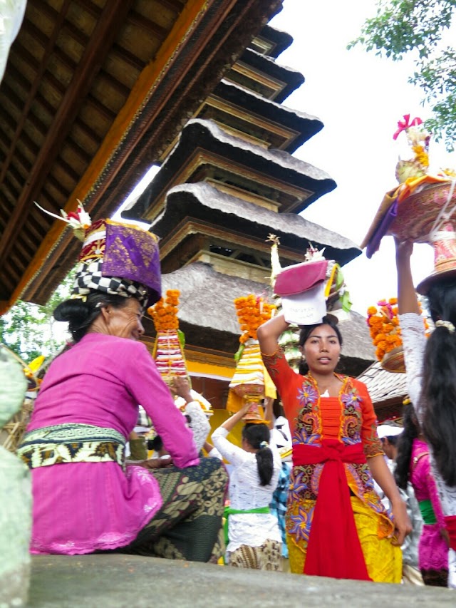 Pura Bukit Sangkan Gunung