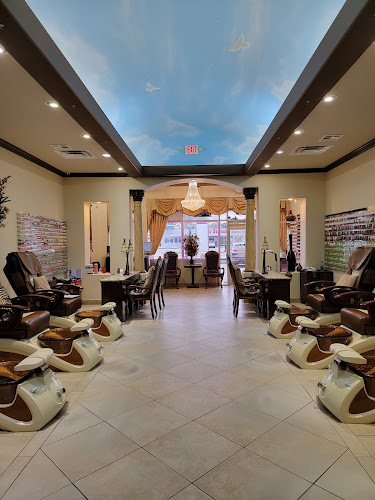 Usa Nails And Spa interior view