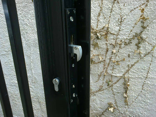 Saxon Security Locks - Visual