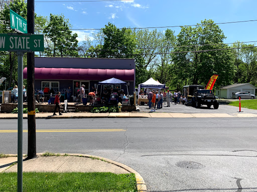 Hometown Pet Center - Thumbnail