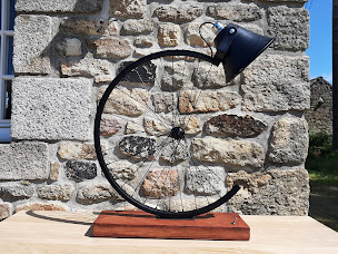 Photo n°1 de Mon P'tit Atelier 29 à Ploudaniel (Fabricant de meubles)