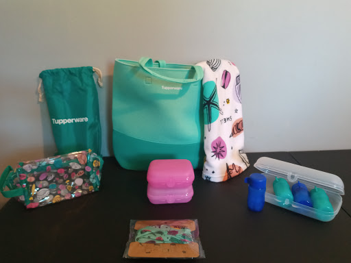 Dave's Tupperware - Visual