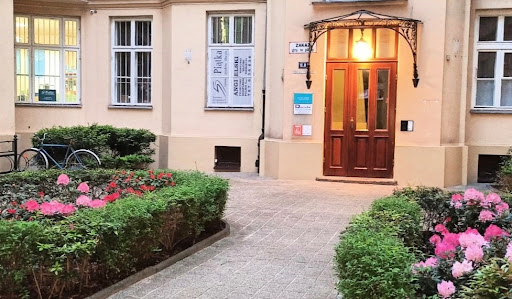 Piątka Szkoła Języków Obcych