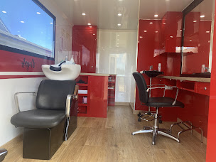 Photo n°3 de ANGEL’ S COIFFURE à Saint-François (Salon de coiffure)