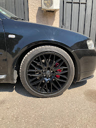 Photo n°16 de CARROSSERIE 83 à La Garde (Atelier de carrosserie automobile)