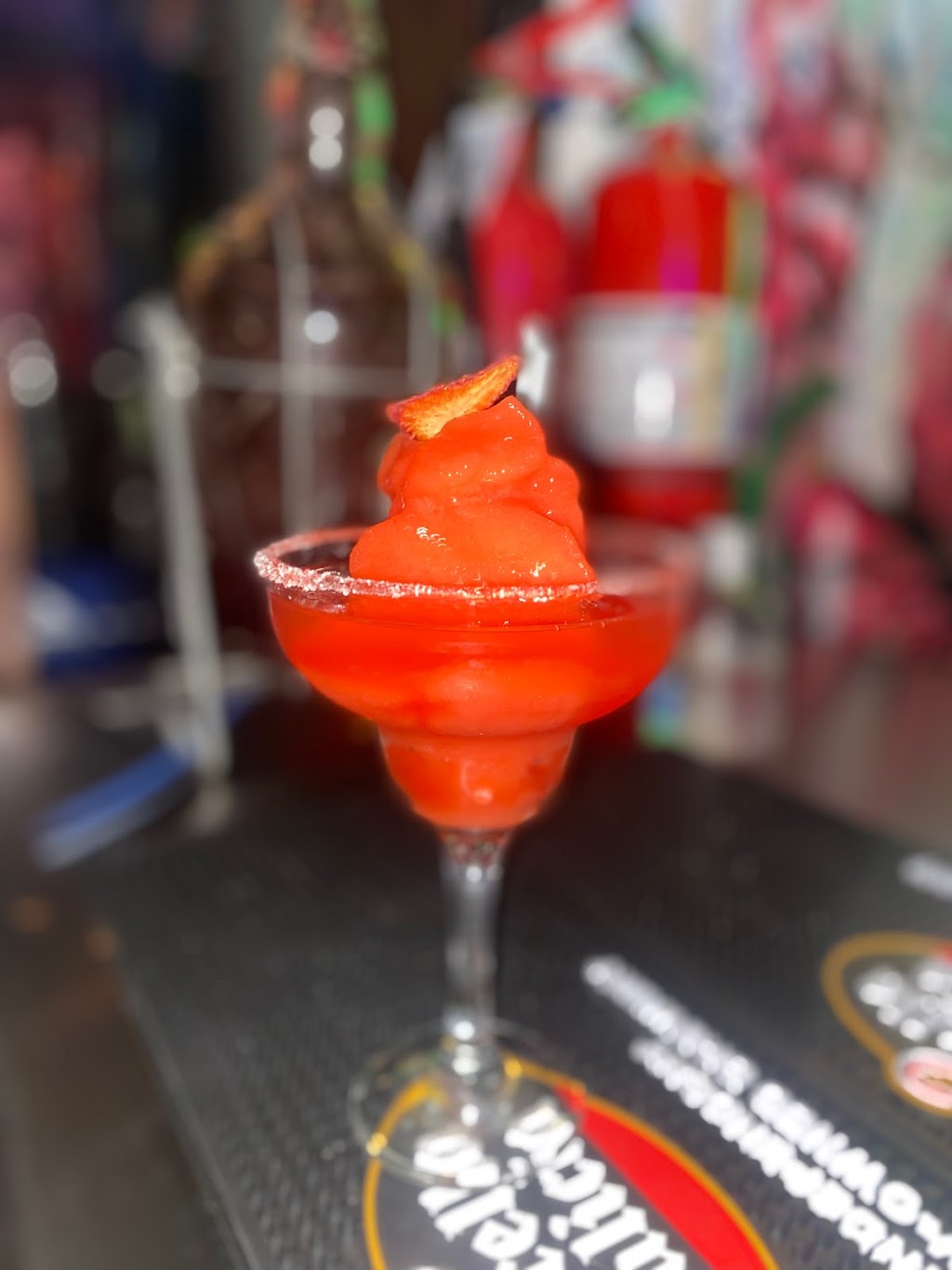 Bar Modoni, Campllong