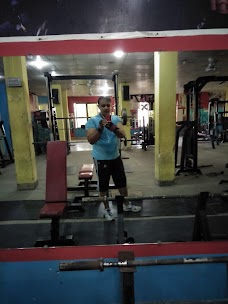 Gold’s Gym (گولڈز جِم) gujrat