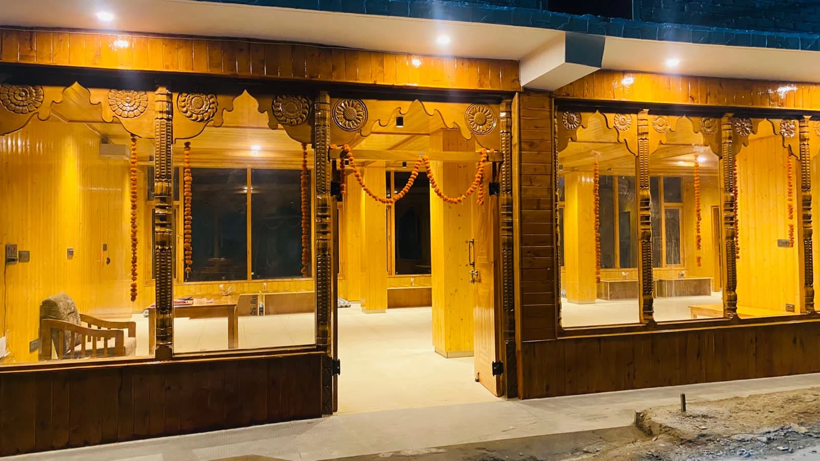 Sojha Hills Hotel & Restaurant