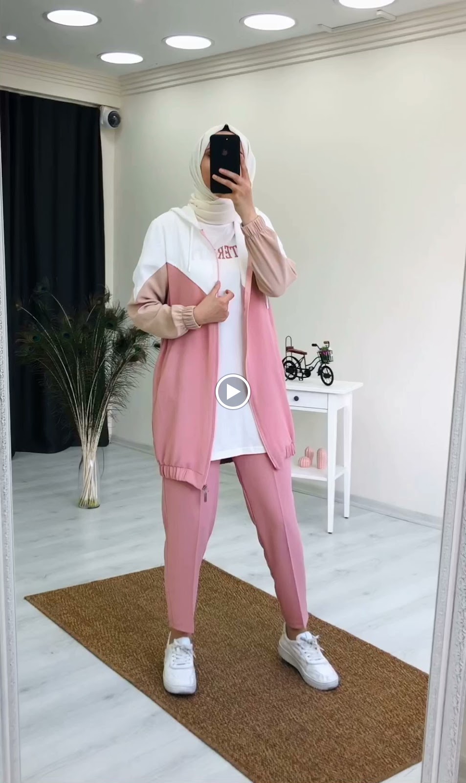 واحة الأناقة لتجارة الملابس الجاهزة - صورة 3