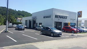 Photo n°1 de Garage Automobile Renault Bort-les-Orgues - Garage des Orgues à Bort-les-Orgues (Atelier de réparation automobile)