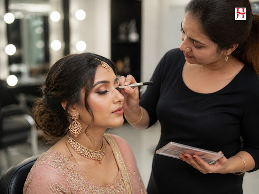 Discover the ultimate Hair and Beauty Solutions at The Jawed Habib Unisex Salon in Kanpur. Our ex… post image