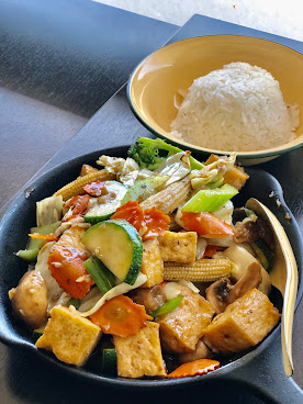 Fresh Thai Restaurant by null