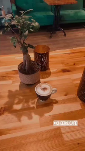 Opinii despre Cheers Cafe în Θέρμη - Καφετέρια