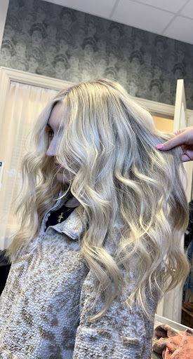 Hair By Gia Christina - Thumbnail