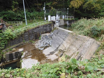 稲越川取水堰堤