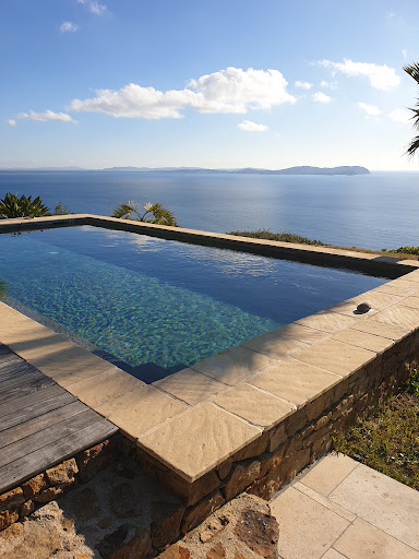 Photo de LITI PISCINE MAGASIN à Carqueiranne (83320)