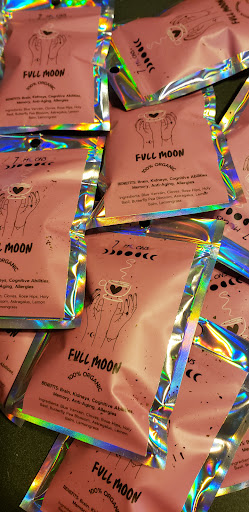 7 moons - Visual