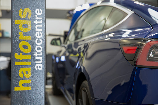 Halfords Autocentre Llandudno - Thumbnail
