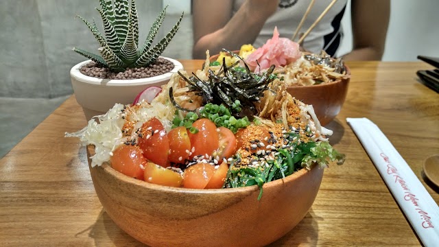 Poke Saigon