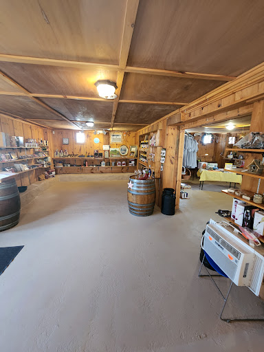 Yellow Barn Winery - Thumbnail