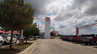 Photos of San Marcos Toyota