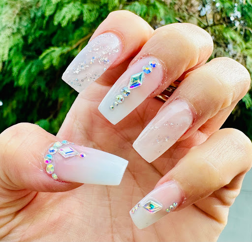 Divine Nail Lounge - Thumbnail
