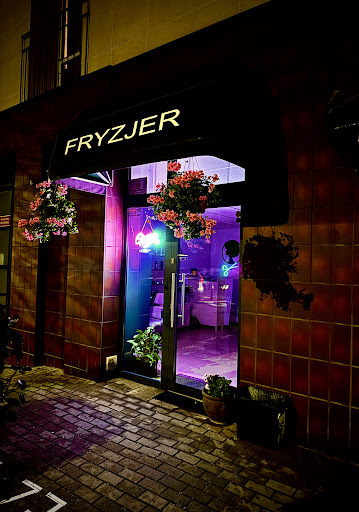 Salon Fryzjerski ""O Mały Włos""