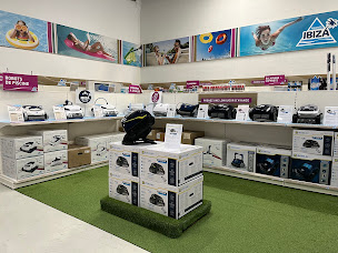 Photo n°20 de Piscines Ibiza 95 - 4 av du Gros Chêne 95610 Eragny à Éragny (Service de réparation de piscines)