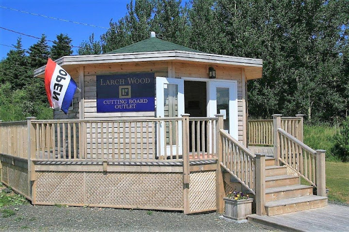 Larch Wood Cutting Board Outlet by null