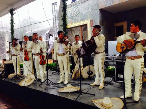 MARIACHI MÉXICO DE FIESTA