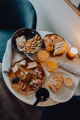 Bowline Hotel by null