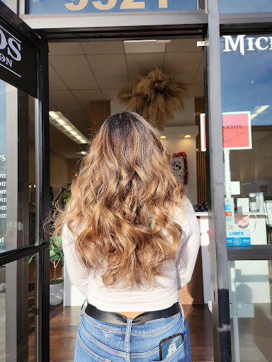 Ulises Reyes Hairstylist - Thumbnail