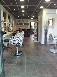 Photo n°12 de Dominique Mélane Coiffure à Toulouse (Salon de coiffure)