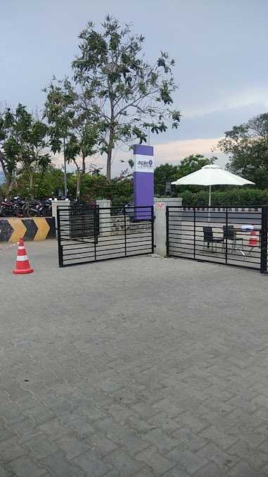 Af1qipopl8nbrgqwnyl1t4uiw0yisnhtos7ma6bcdg18=s677 K No