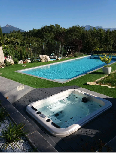 Photo de Spa piscine chauffée hébergement 12 personnes à Contamine-sur-Arve (74130)