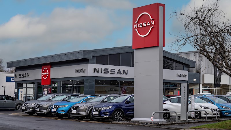 Hendy Nissan Salisbury photo 3
