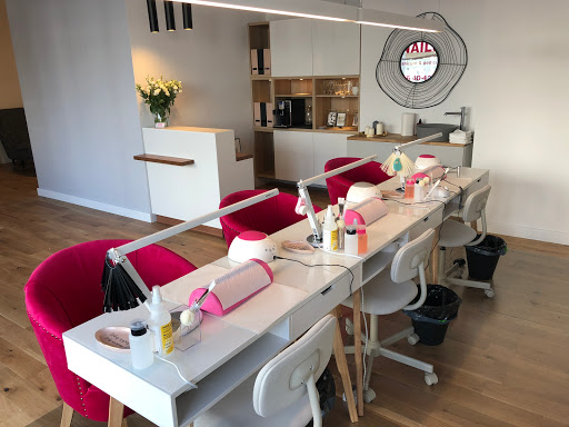 Happy Nails | manicure & pedicure studio