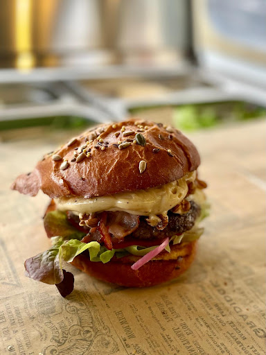 Photo 3 - Les Bituriges Burger's