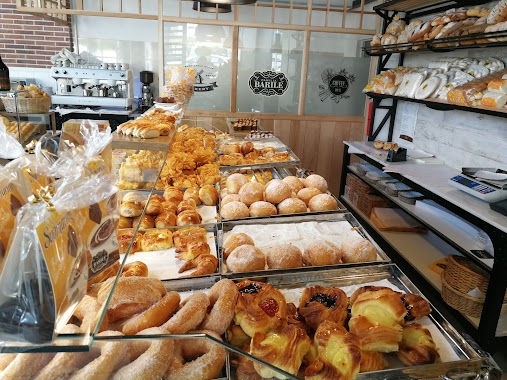 Panaderia Familia Barile, Author: MARIO MENDONCA