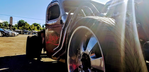 Ray's Auto Care Logo