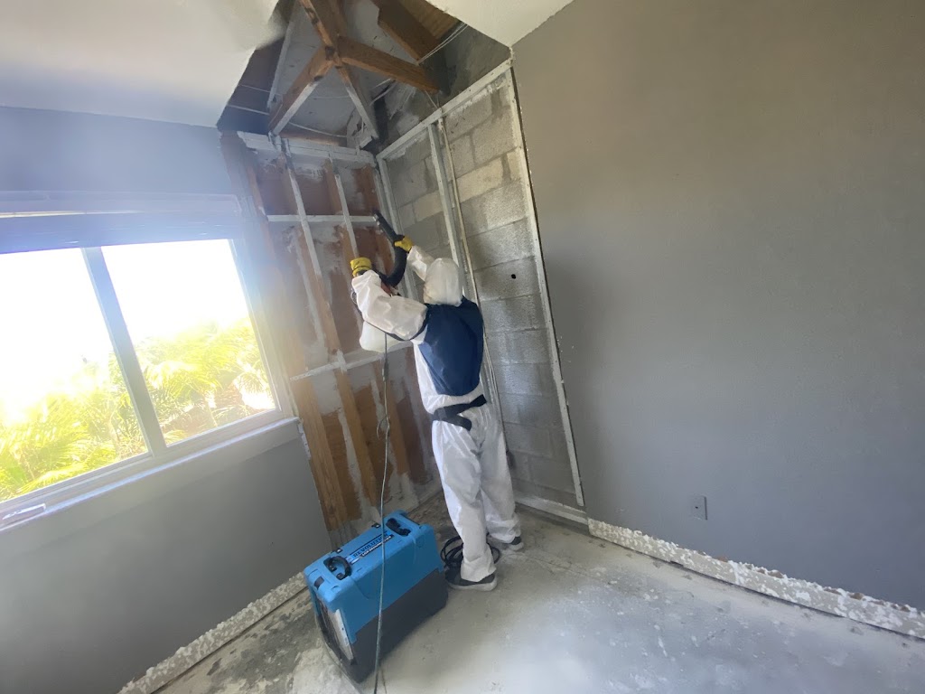 Red's Restoration - Water Damage Repair Services of Hollywood FL photo
