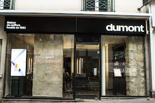 Photo n°3 de Coiffeur Barbier Dumont Laumière à Paris (Magasin de produits de beauté)