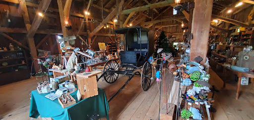 Mystic Hill Olde Barn Country Gift Shop - Thumbnail