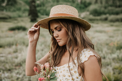 Layers 'n Lashes - Visual