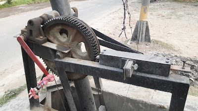 Photos of Sreefaltoli rail crossing